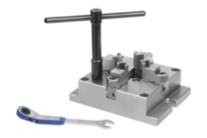 Stationary 4-jaw steel chuck